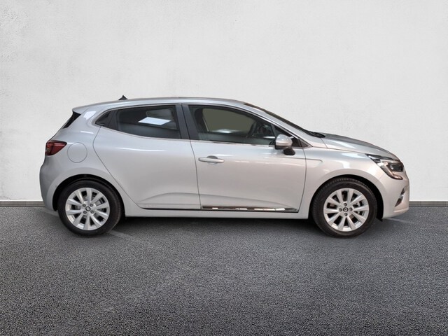 Outside  Clio  Gris Platino