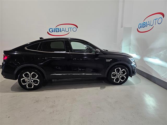RENAULT Arkana 02416226_VO38013170