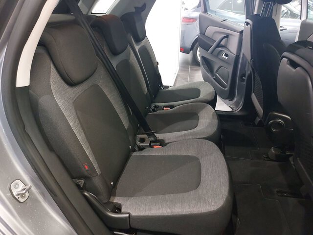 Inside C4 Picasso Diesel  Gris