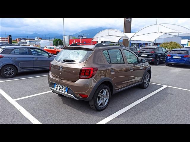 DACIA Sandero 00024006_VO38013404
