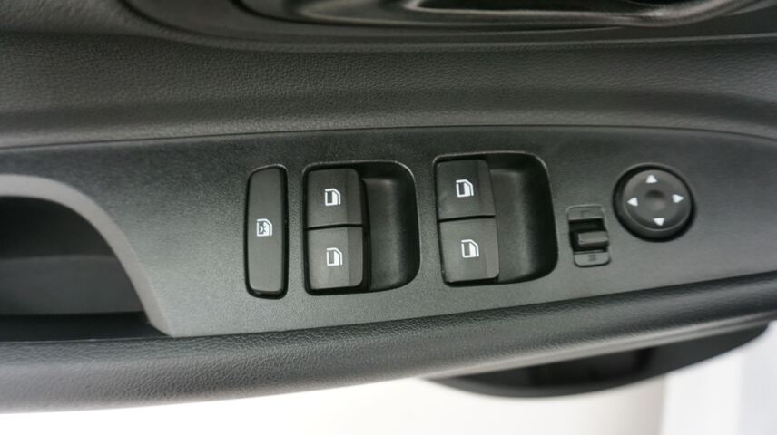 Inside i20  Polar White