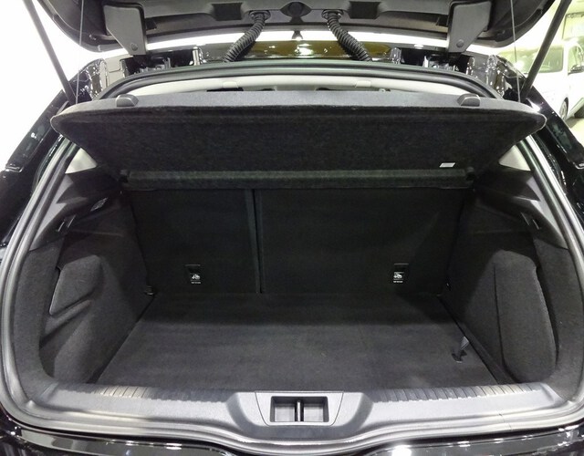Inside  Megane  Negro Brillante
