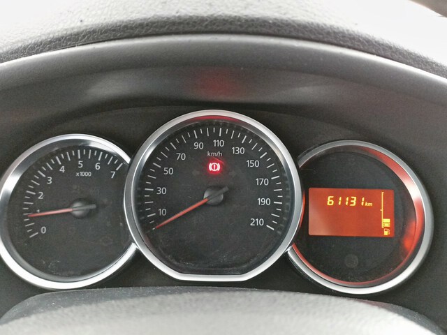 Inside Sandero  BLANCO MARFIL