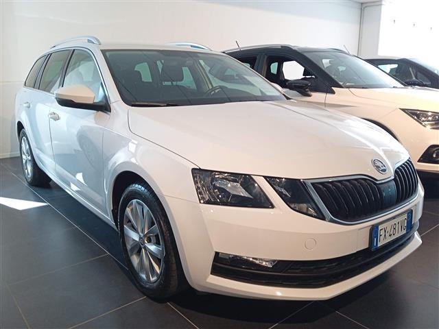 SKODA Octavia SW 00014593_VO38043670