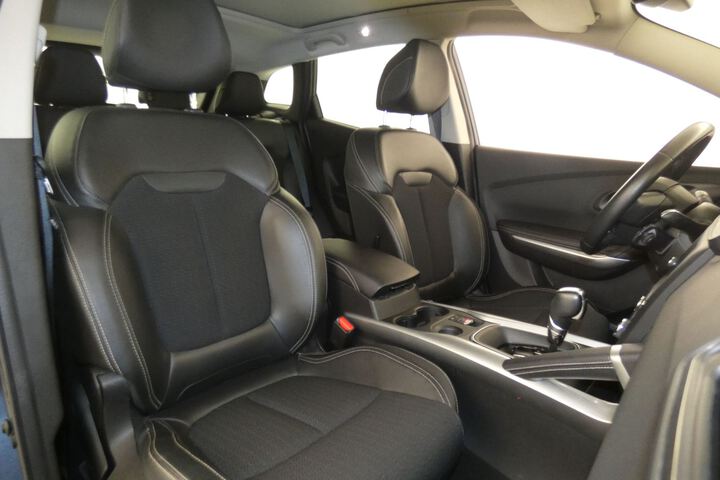 Inside Kadjar Diesel  Gris Titanium
