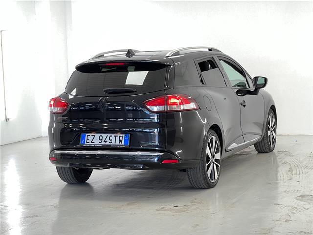 RENAULT Clio 02600411_VO38053400