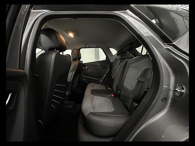 RENAULT Captur 00012359_VO38023184