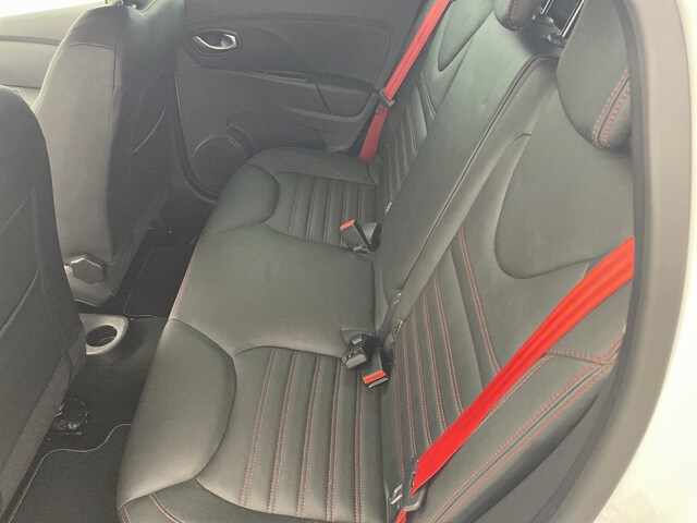 Inside Clio  Blanco Nacarado