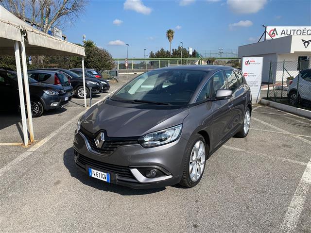RENAULT Grand Scenic 02640936_VO38043366