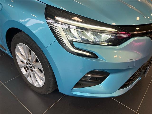 RENAULT Clio 00984450_VO38023207