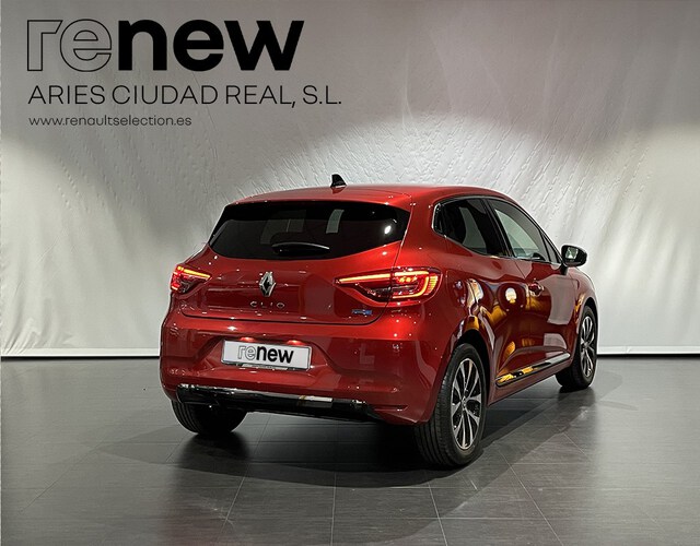 Outside Clio Híbrido  Rojo Deseo