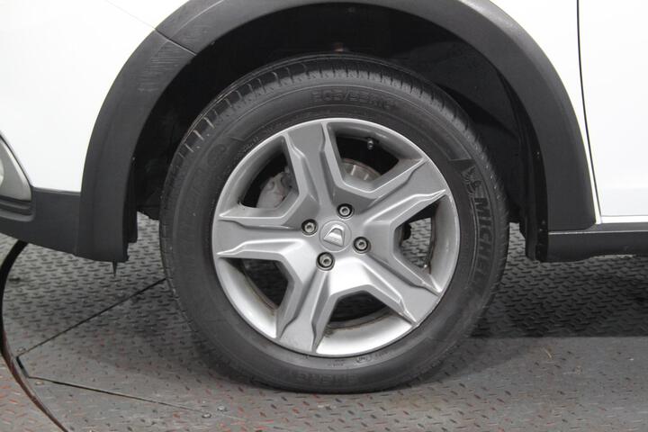 Outside Sandero Diesel  BLANCO