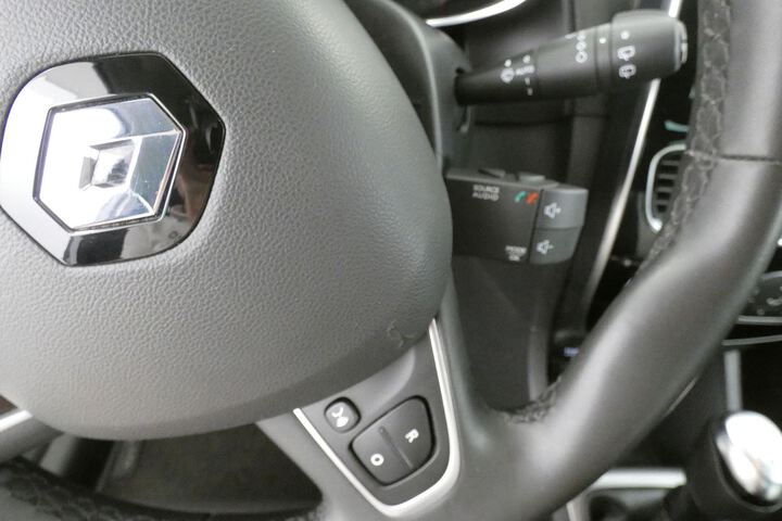 Inside Clio  Blanco
