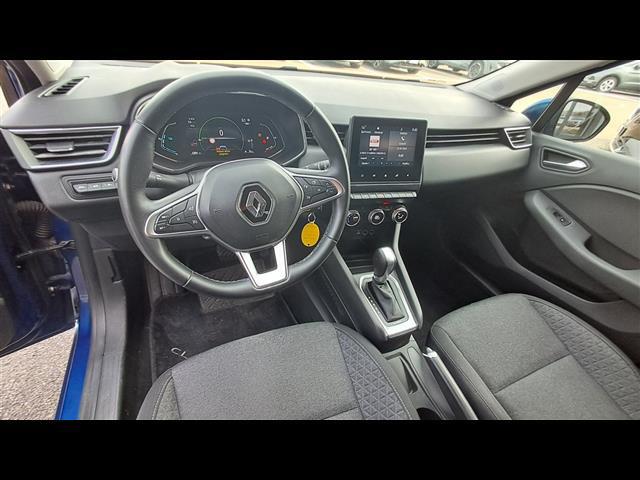 RENAULT Clio 02472656_VO38013041