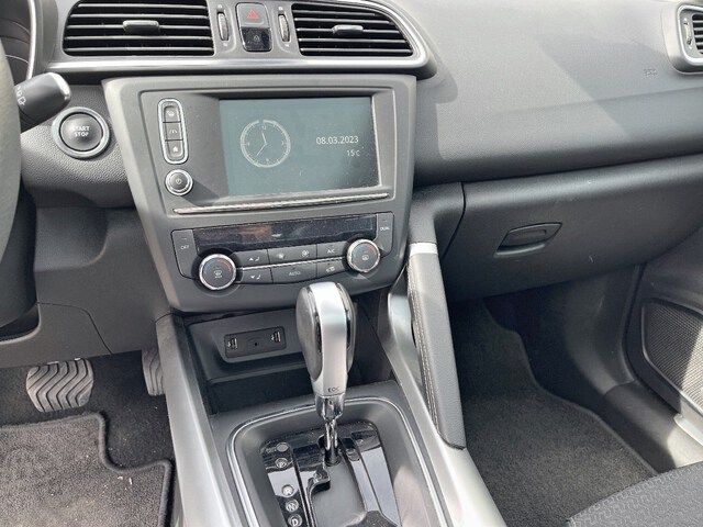 Inside Kadjar  GRIS