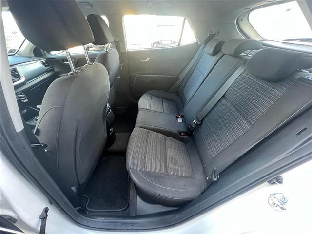 KIA MOTORS Stonic 05863001_VO38013080
