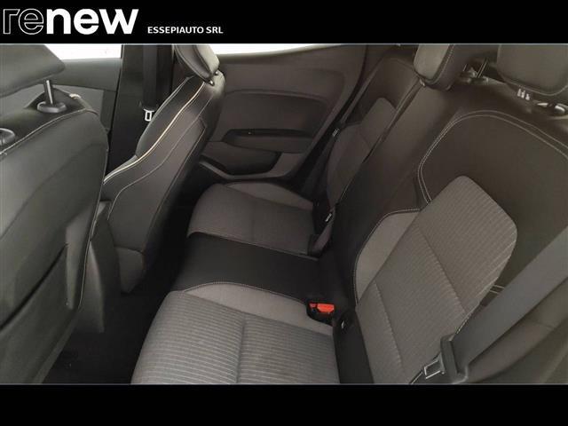 RENAULT Clio 00077242_VO38013127