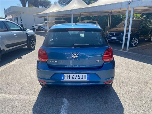 VOLKSWAGEN Polo V 2014 02641032_VO38043366