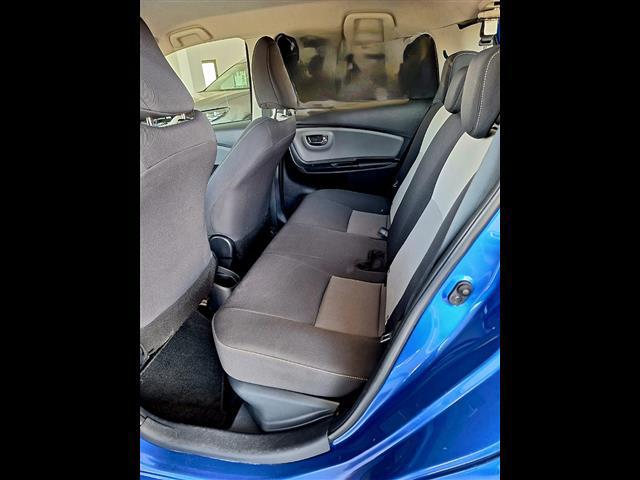 TOYOTA Yaris 00753235_VO38013074