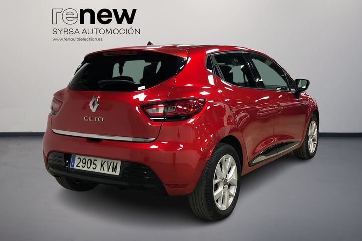 Outside Clio  Rojo Deseo