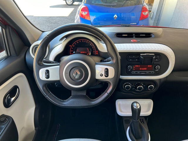 Außenausstattung Twingo dezir rot perl.                                    rot