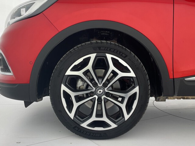 Outside Kadjar Diesel  Rojo Deseo