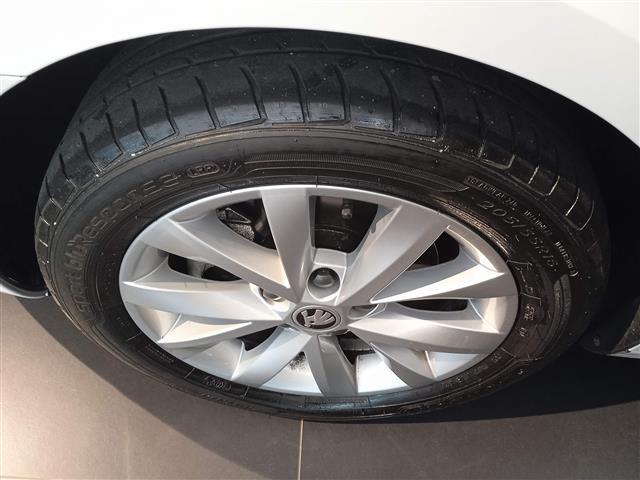 SKODA Octavia SW 00014593_VO38043670