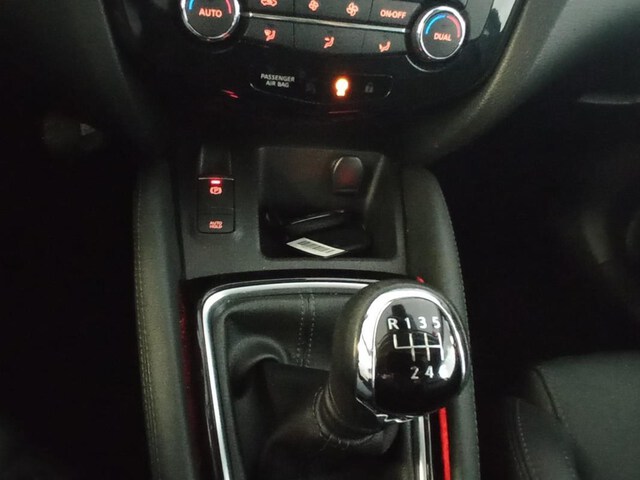 Inside Qashqai  NEGRO