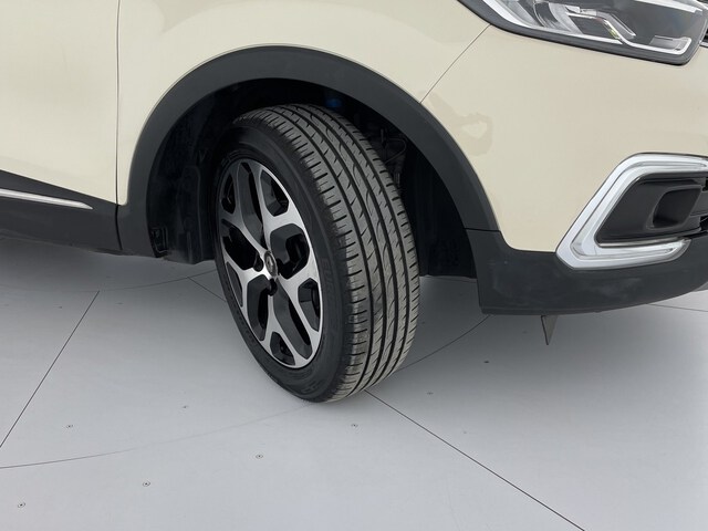 Outside Captur  Blanco