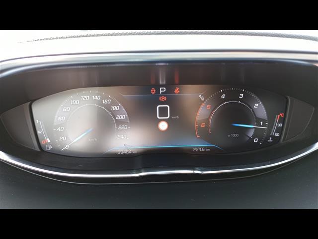 PEUGEOT 3008 00024053_VO38013404