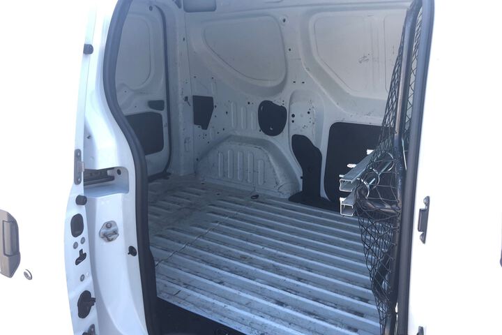 Inside Dokker Van Diesel  Blanco