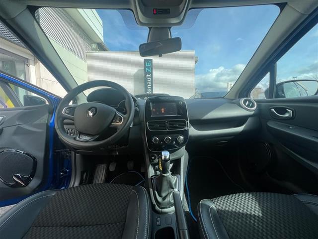 RENAULT Clio 05879927_VO38013080