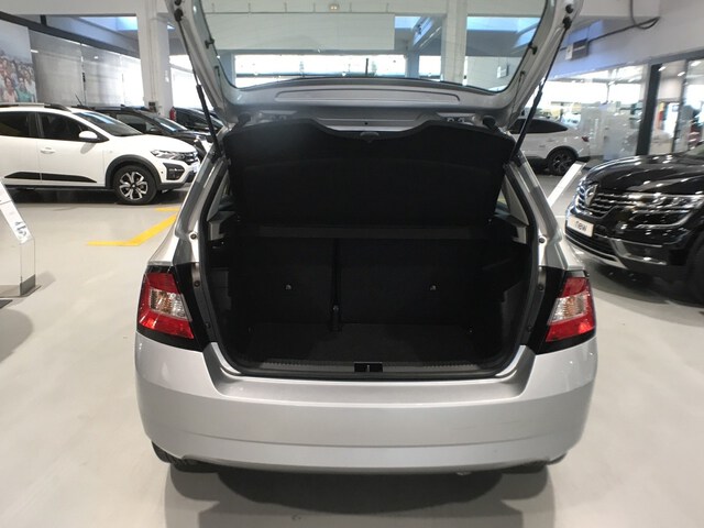 Inside Fabia  Plata Brillante