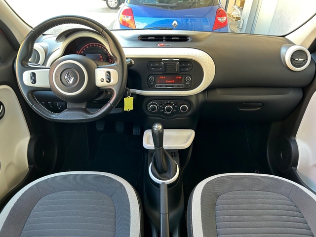 Außenausstattung Twingo dezir rot perl.                                    rot