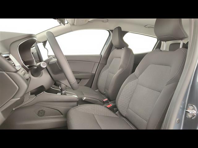 RENAULT Clio 00949039_VO38023732