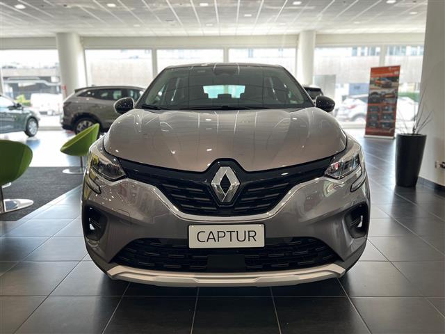 RENAULT Captur 00024197_VO38013404