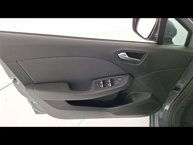 RENAULT Clio 00973969_VO38023732