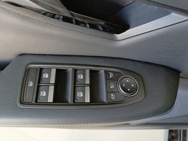Inside  MEGANE E-TECH 100% ELÉCTRICO  carrocería gris piz