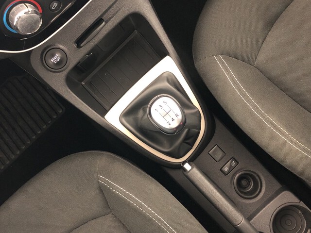 Inside Captur  Marfil Delhi