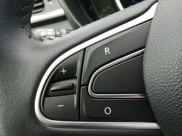 Inside Kadjar  Gris Platino