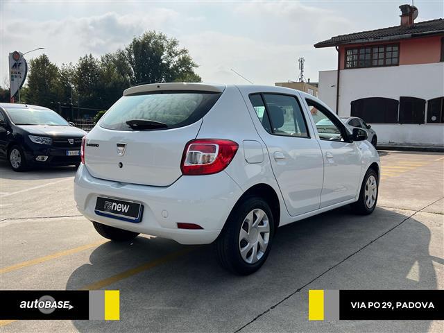 DACIA Sandero 01093601_VO38013498