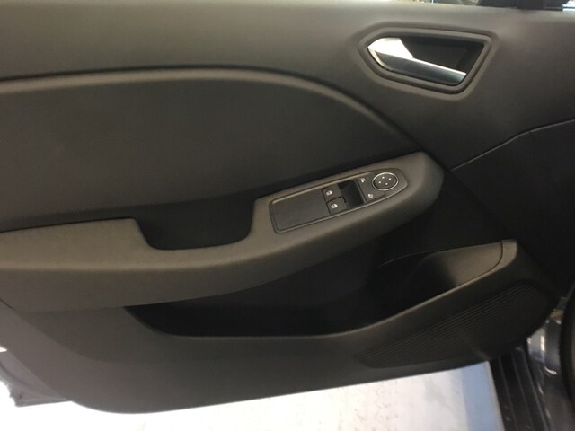 Inside Clio  Gris Titanium