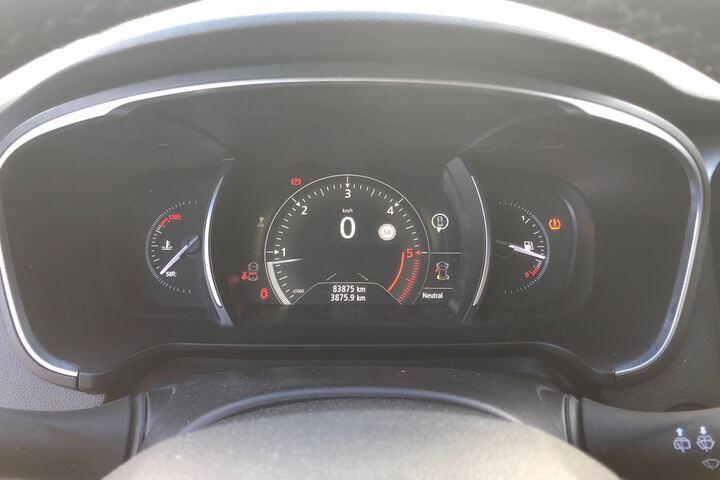Inside Talisman Sport Tourer Diesel  Gris