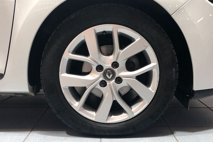 Outside Clio Diesel  Blanco