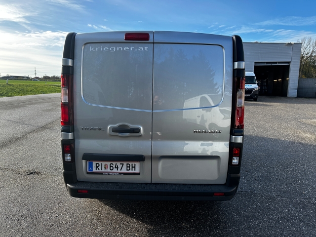Außenausstattung Trafic highland-grau met.   weiss