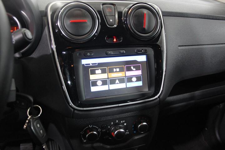 Inside Lodgy Diesel  BLANCO