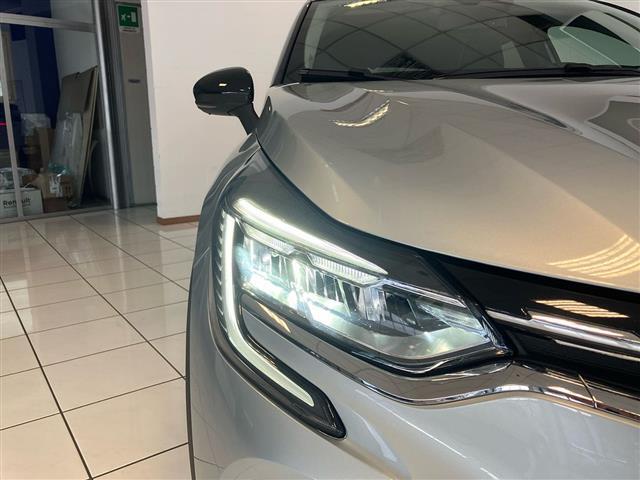 RENAULT Captur 00985351_VO38023207