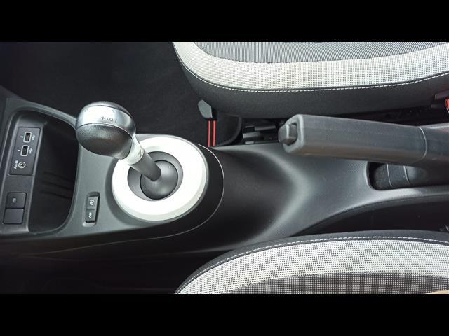 RENAULT Twingo 00022695_VO38013404