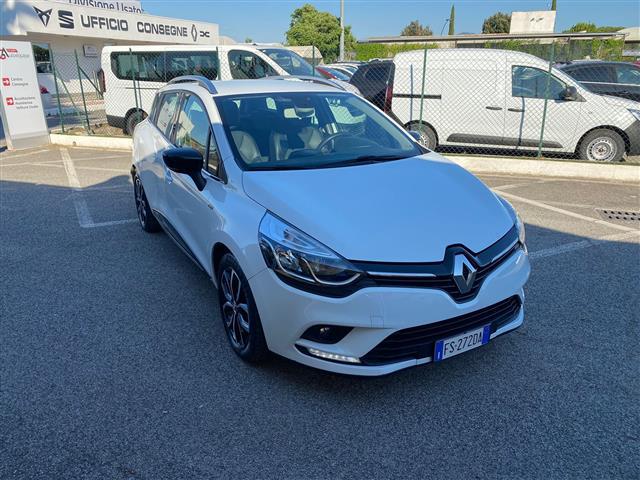 RENAULT Clio Sporter 02640112_VO38043366