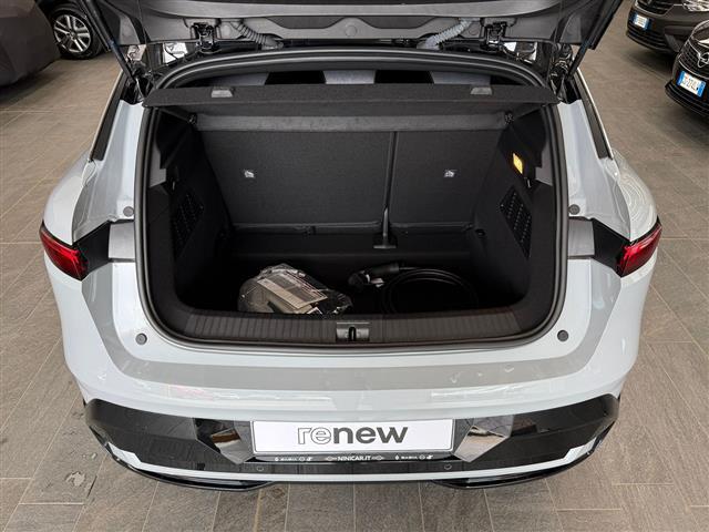 RENAULT Megane 00085236_VO38023184